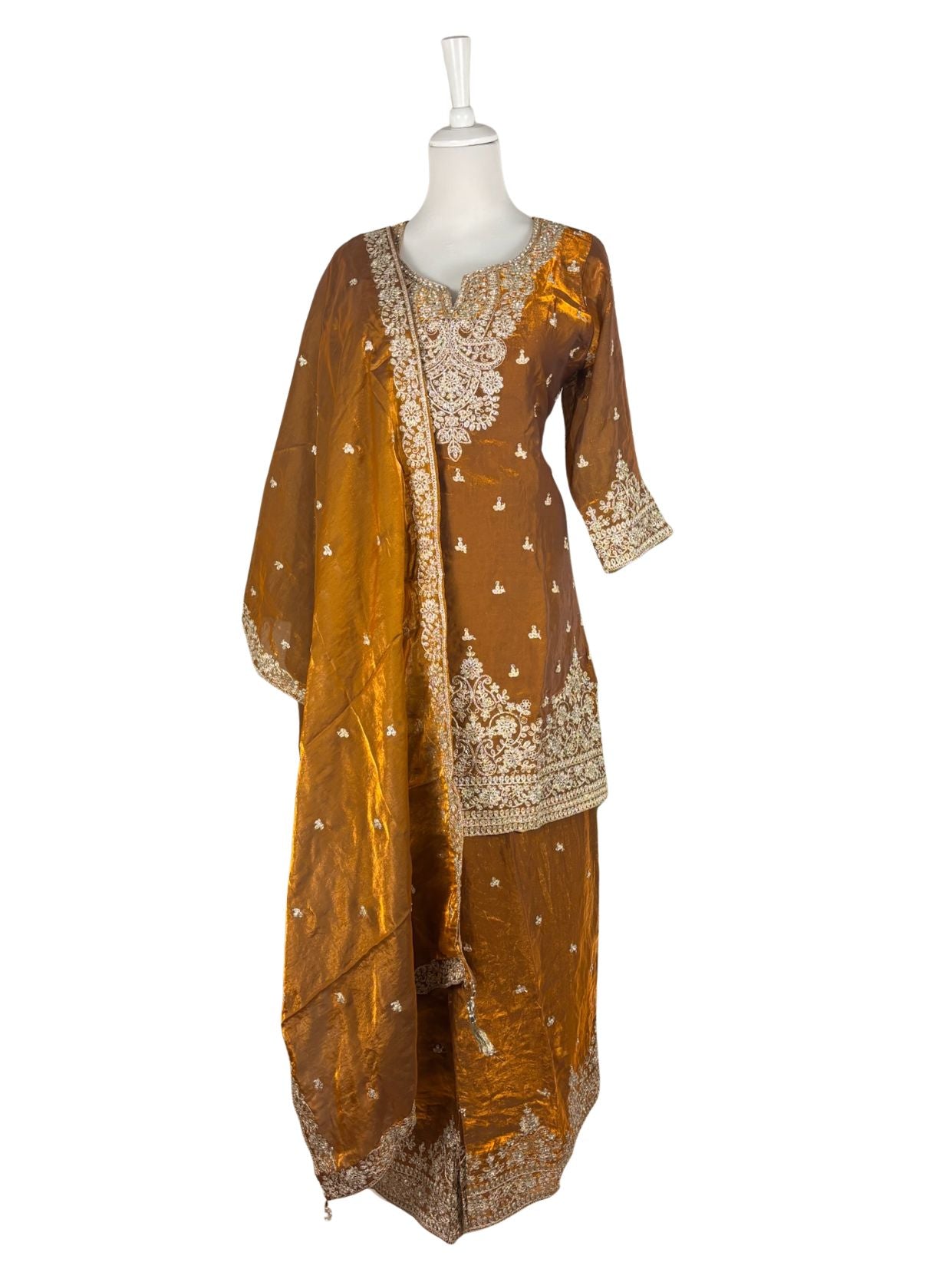 YASHIKA SHARARA - VANAVIL