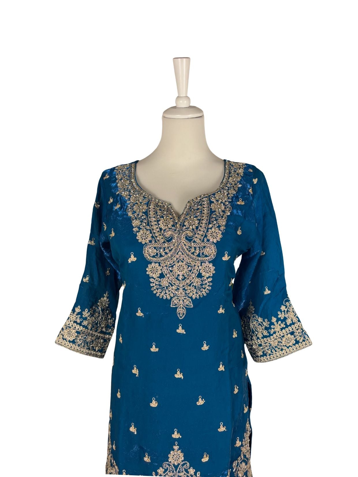 YASHIKA SHARARA - VANAVIL