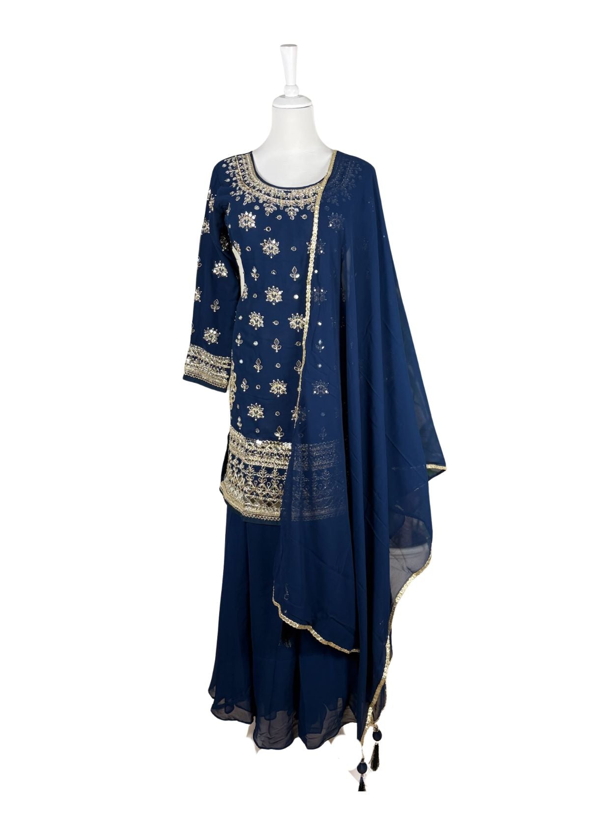 AISHWARYA SHARARA - VANAVIL
