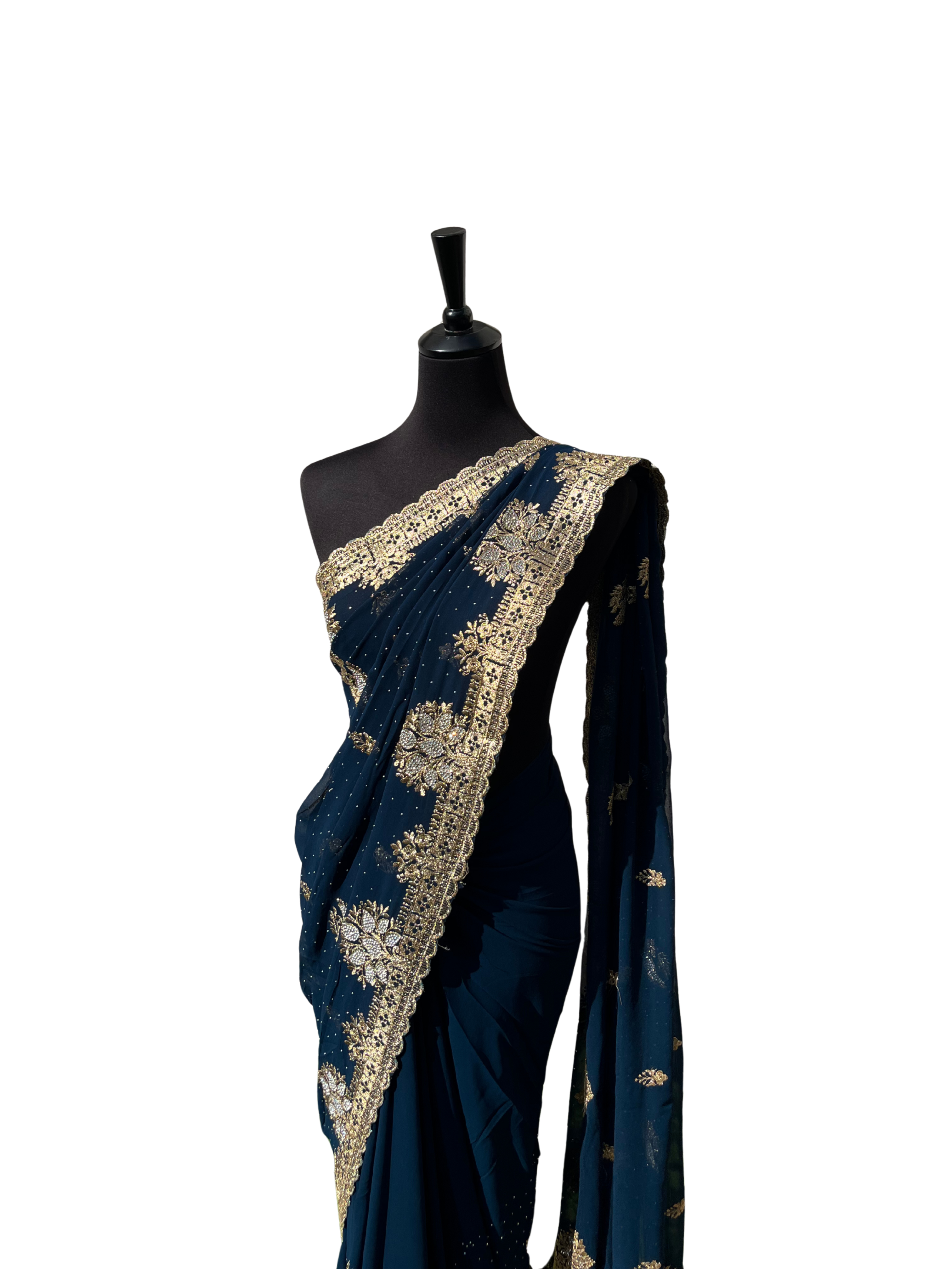 Sajna Designer Saree - Vanavil Textile