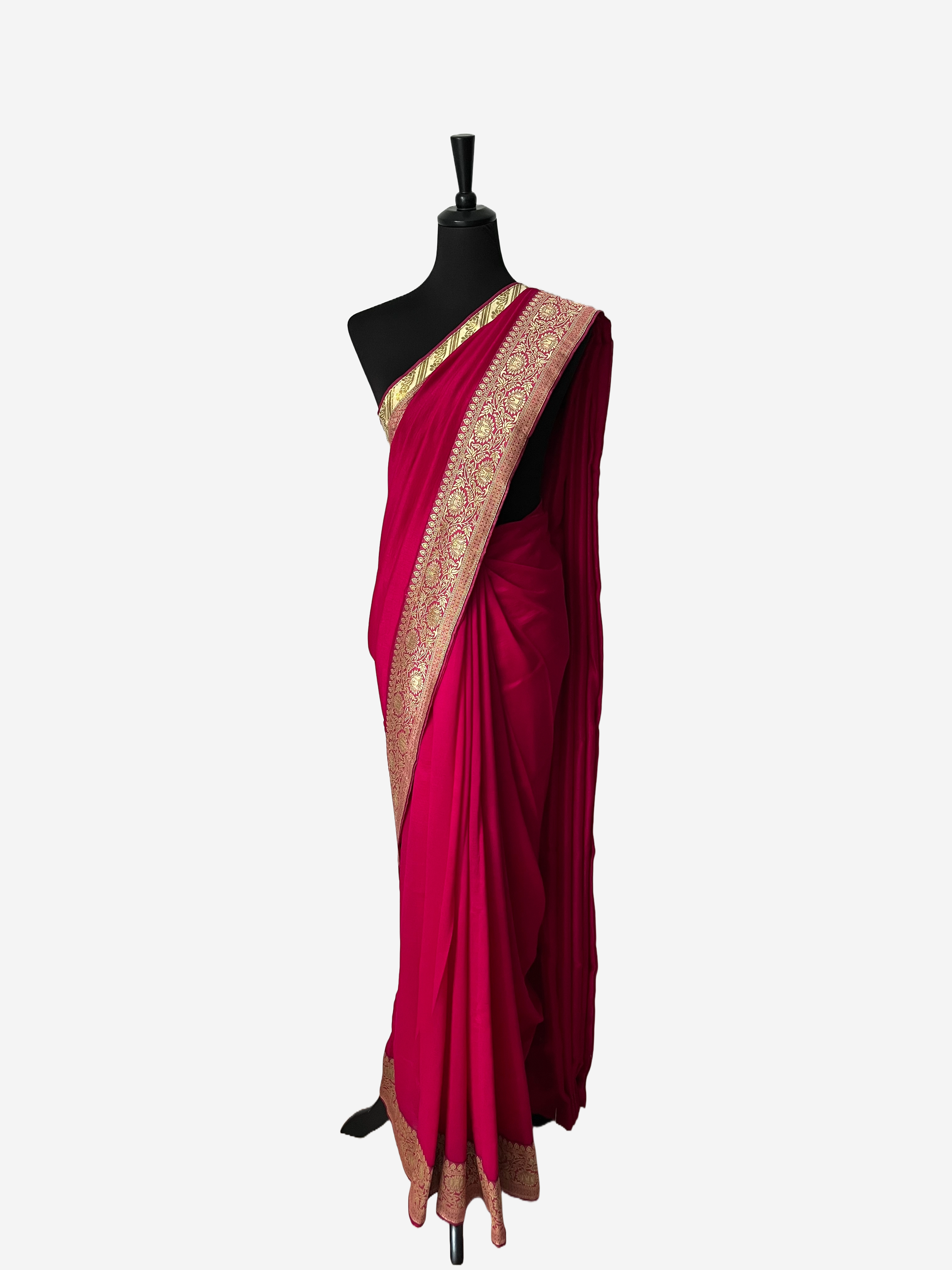 Saree with border - Vanavil Textile