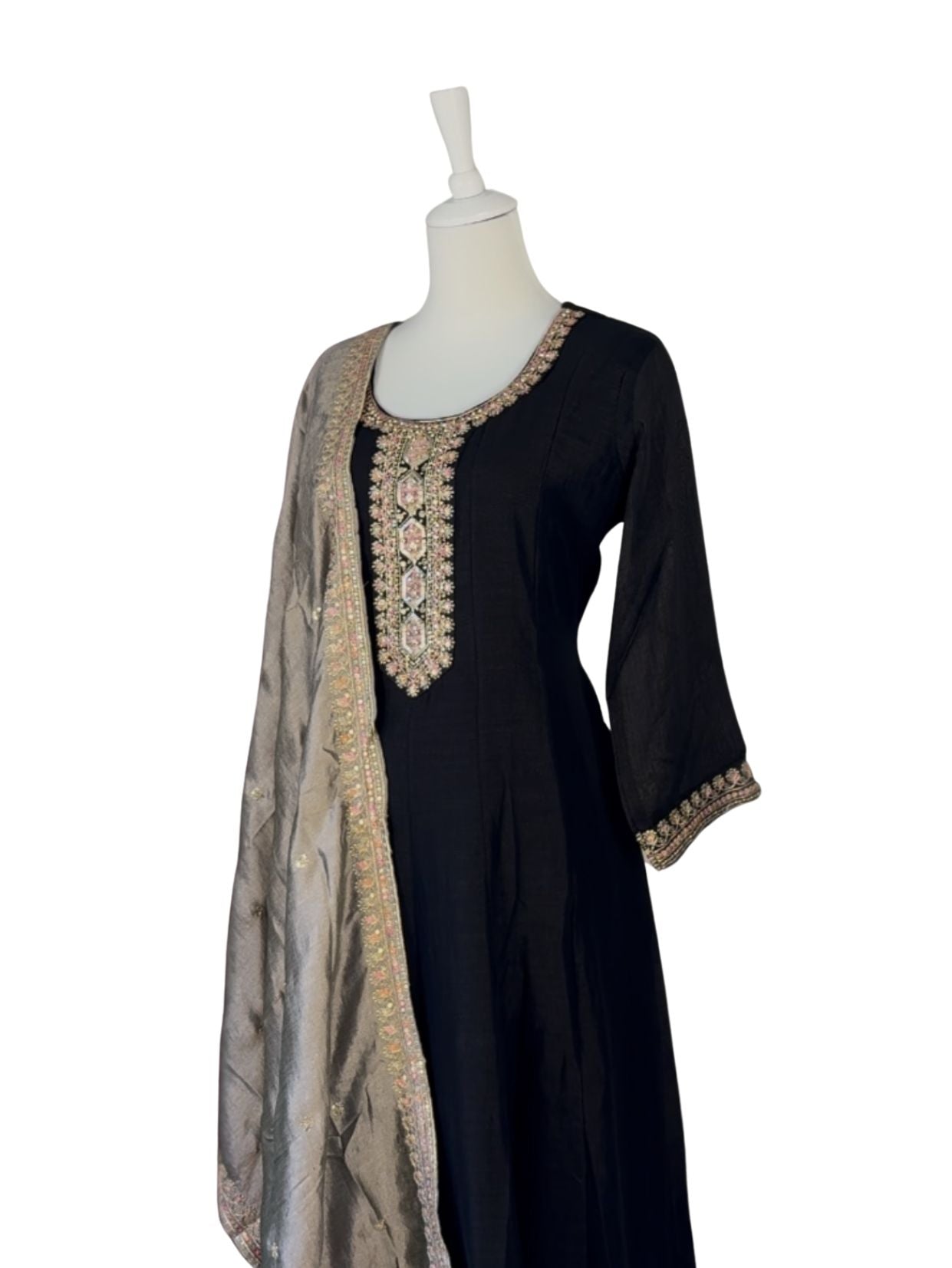 SREYA SALWAR - VANAVIL