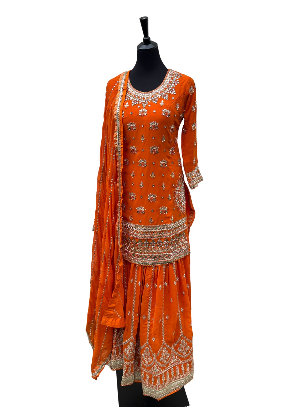 AISHWARYA SHARARA - VANAVIL TEXTILE