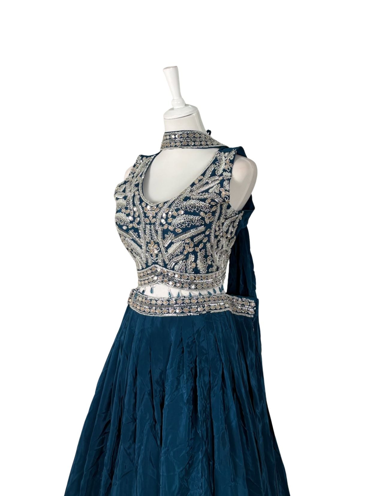 AMY LEHENGA - VANAVIL