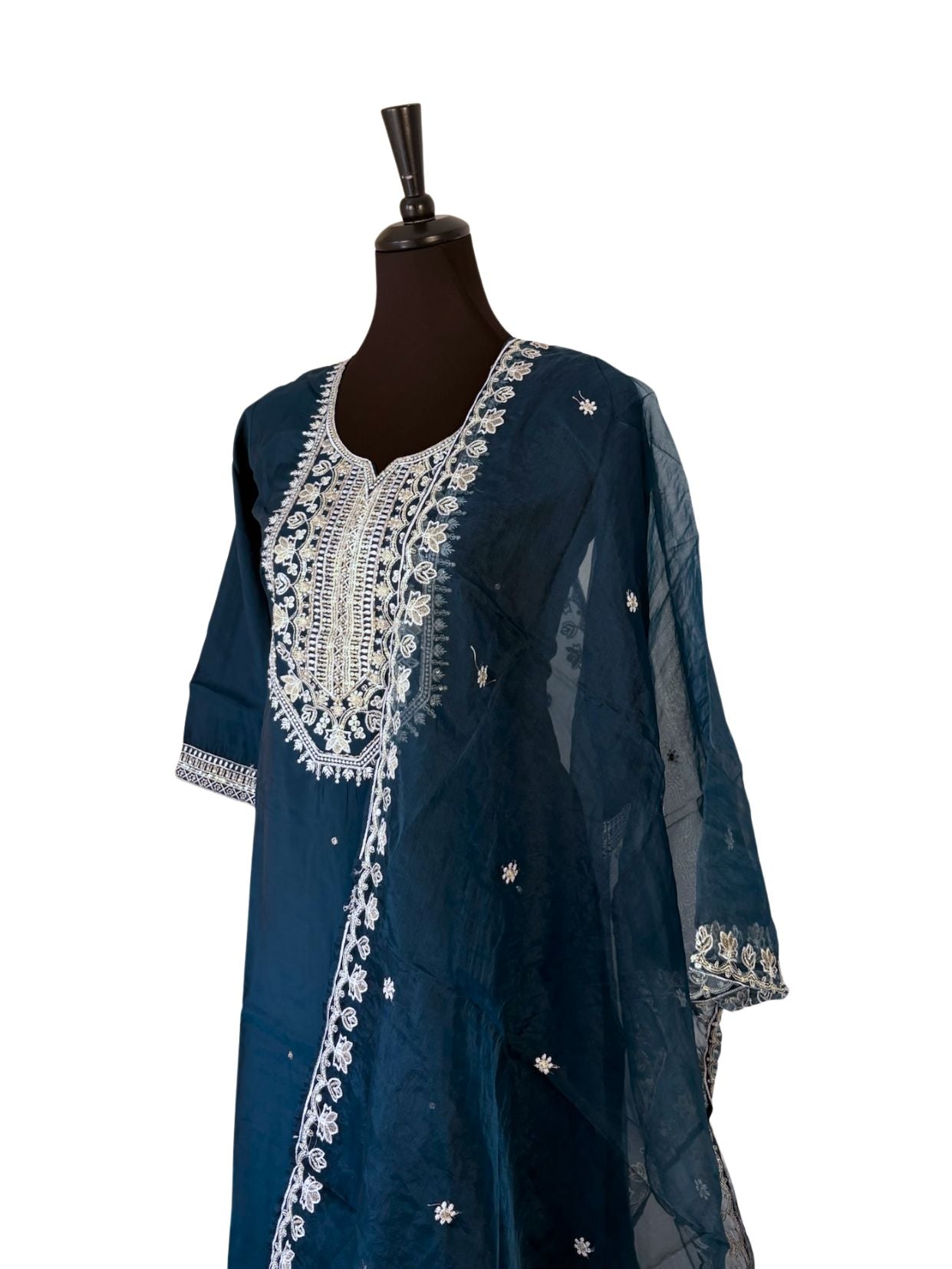 KRISHA SHARARA - VANAVIL