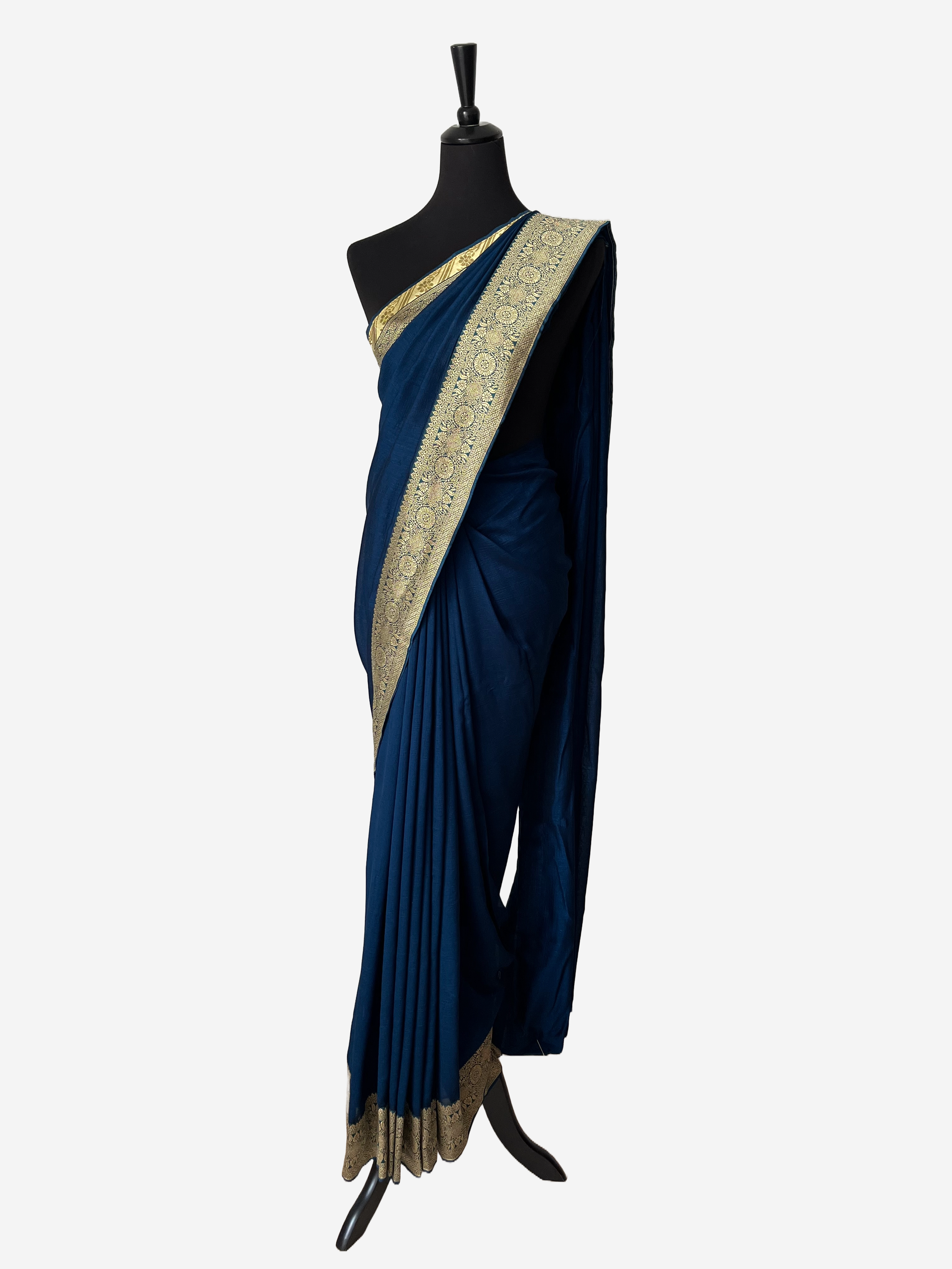 Saree with border - Vanavil Textile